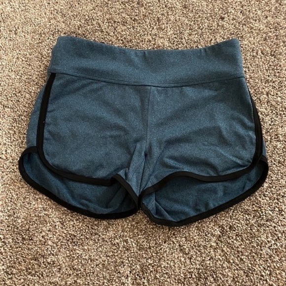 Aeropostale running shorts - Picture 1 of 4